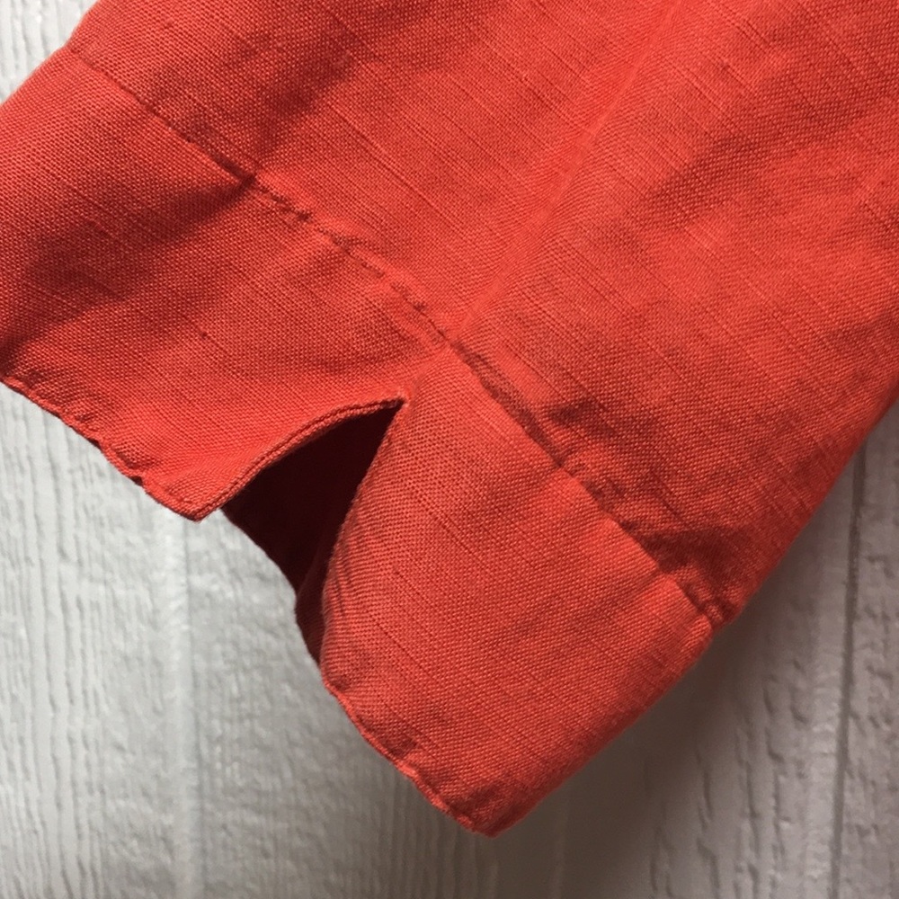 Button-Up Blouse - Picture 3 of 3